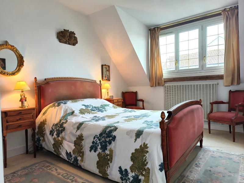 Maison traditionnelle - 102 m² - 5 pièces