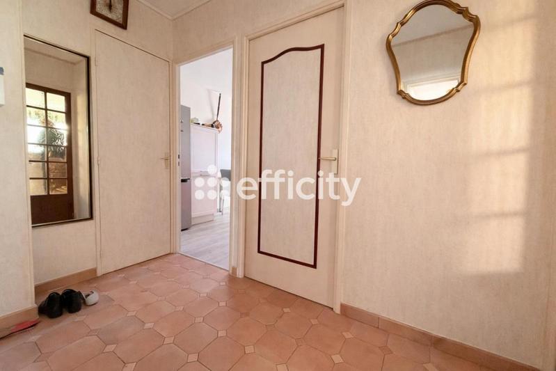 Appartement - 100 m² - 4 pièces