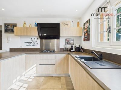 Villa - 171 m² - 7 pièces