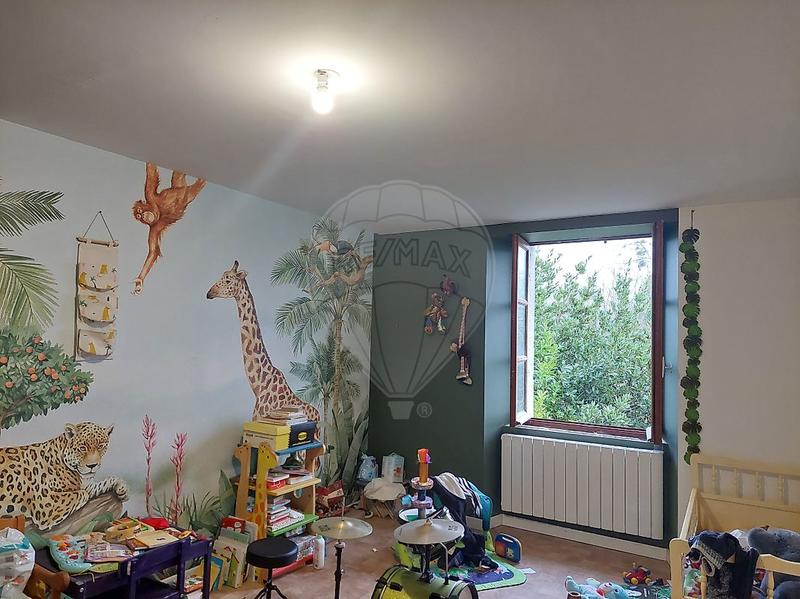 Maison en pierre - 175 m² - 6 pièces