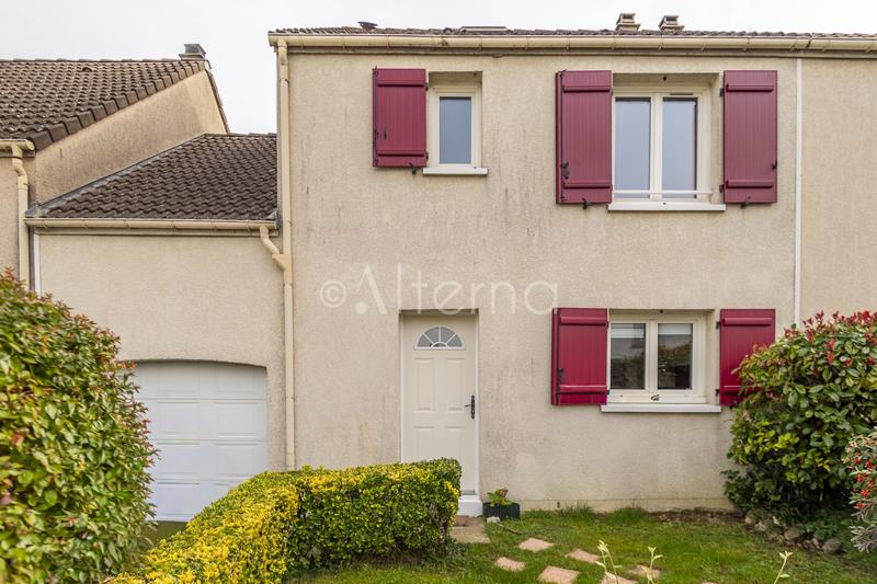 Maison traditionnelle - 91 m² - 6 pièces