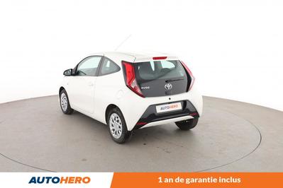 Toyota Aygo 1.0 Vvt-i X-Play 3p 72 ch