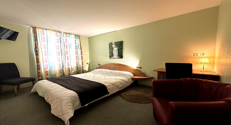 Maison - 439 m² - 14 pièces