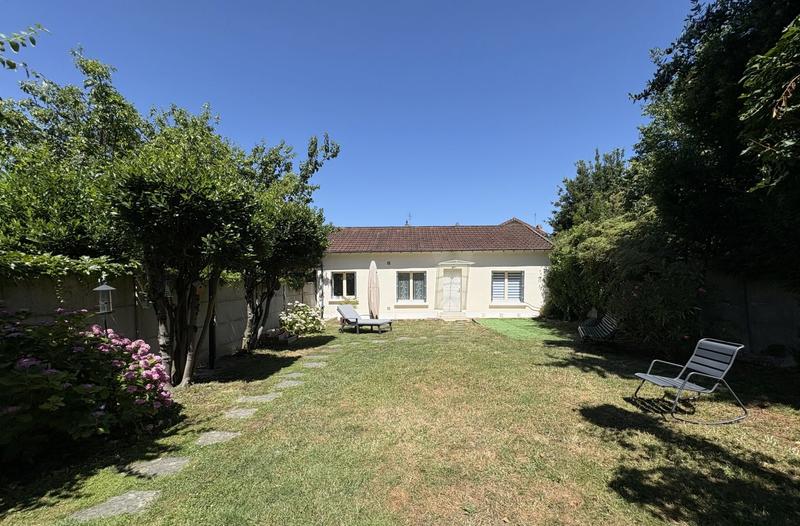 Maison traditionnelle - 140 m² - 5 pièces