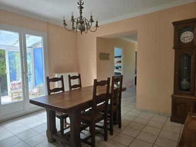 Pavillon - 138 m² - 7 pièces