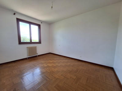 Maison - 166 m² - 9 pièces