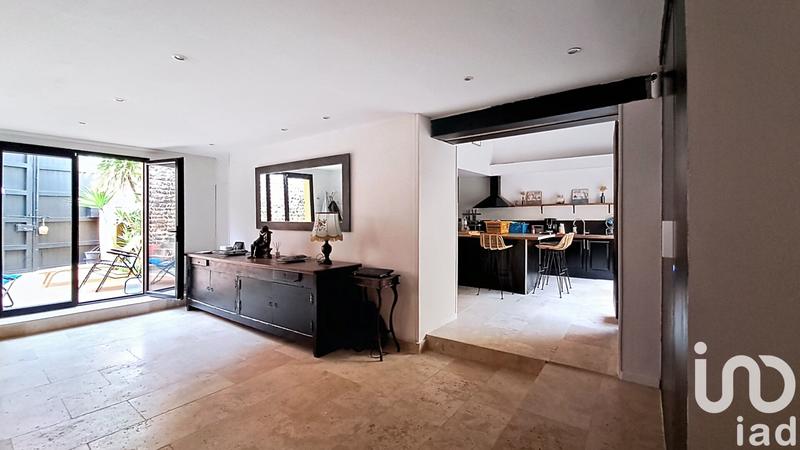 Maison - 180 m² - 8 pièces