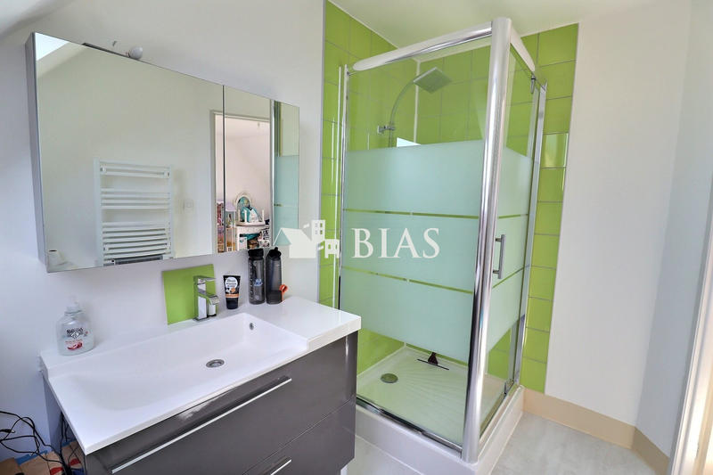 Maison - 137 m² - 5 pièces