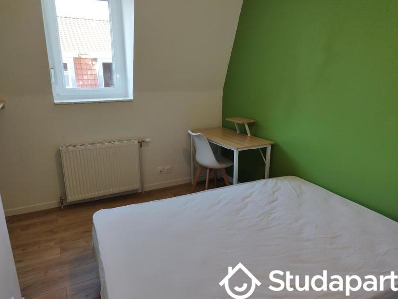 Chambre - 11 m² - 1 pièce