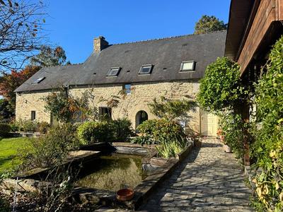 Propriété - 194 m² - 5 pièces