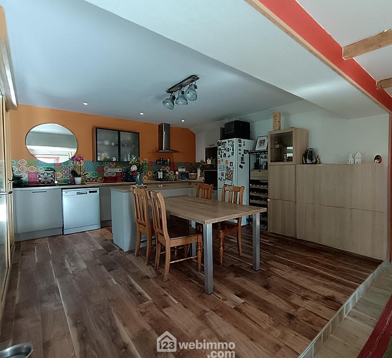 Maison - 71 m² - 5 pièces