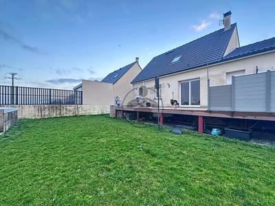 Maison - 90 m² - 5 pièces