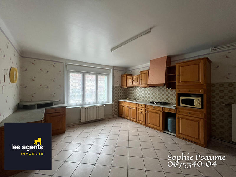 Maison - 240 m² - 10 pièces