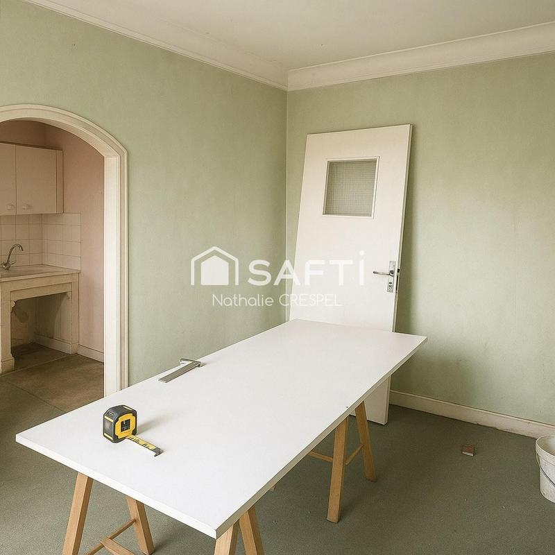 Maison - 240 m² - 11 pièces