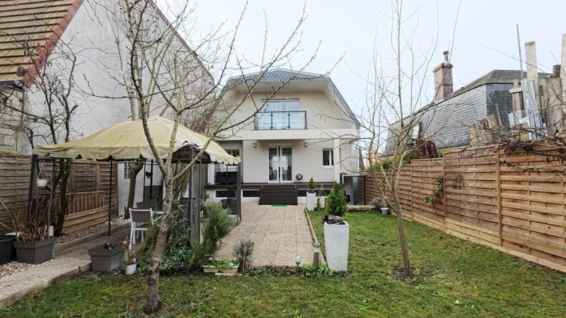 Maison - 170 m² - 6 pièces