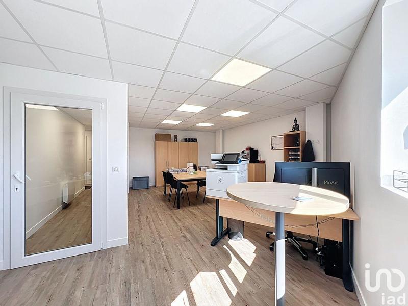 Local commercial - 208 m²