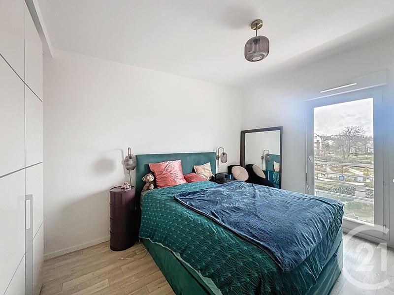 Duplex - 98 m² - 5 pièces