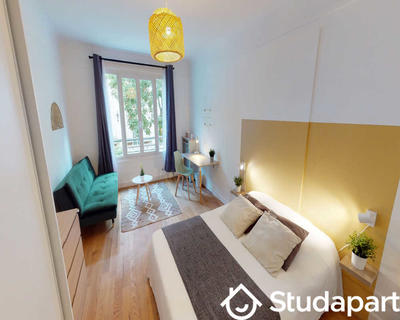 Chambre - 80 m² - 1 pièce