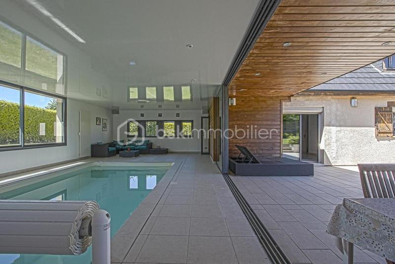 Pavillon - 200 m² - 5 pièces