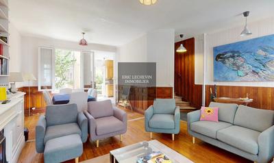 Maison - 145 m² - 8 pièces