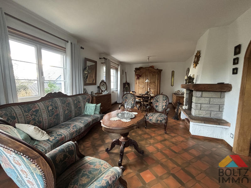 Maison - 266 m² - 8 pièces