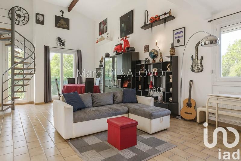 Maison - 180 m² - 8 pièces