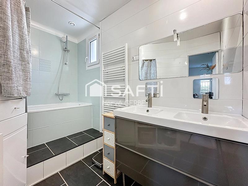 Maison - 111 m² - 4 pièces