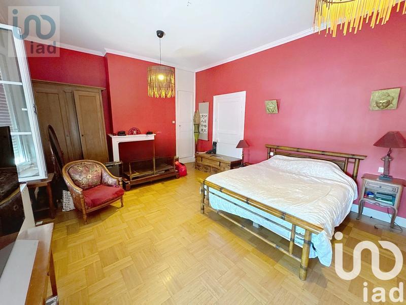 Maison de maîtres - 495 m² - 12 pièces