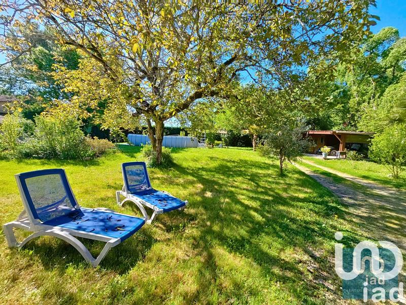 Maison - 223 m² - 8 pièces