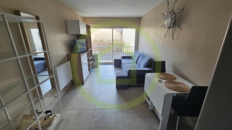 Studio - 25 m² - 1 pièce