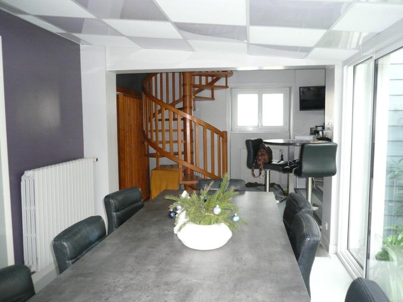 Maison de ville - 261 m² - 11 pièces