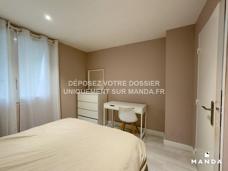 Chambre - 10 m² - 5 pièces