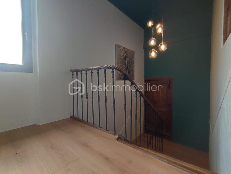 Corps de ferme - 315 m² - 10 pièces