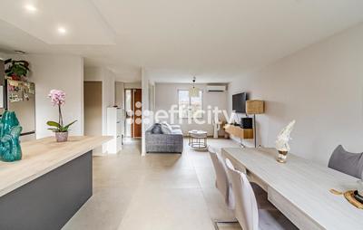 Maison - 114 m² - 4 pièces