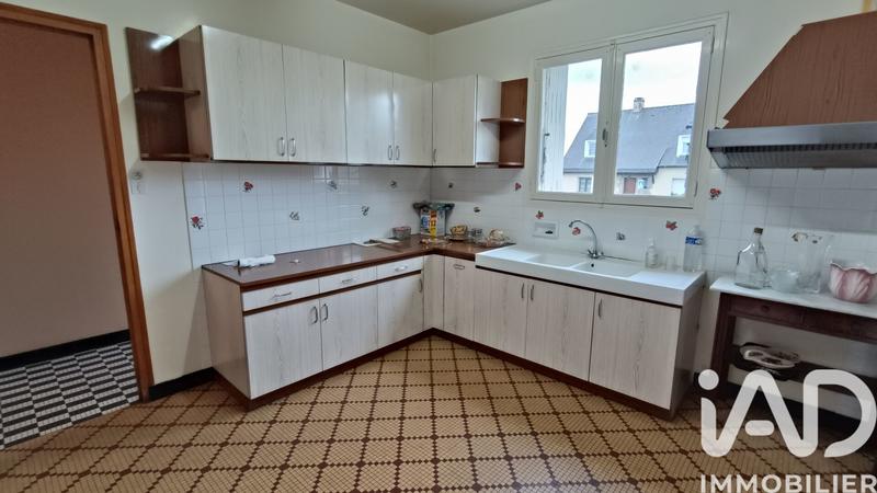 Maison - 94 m² - 5 pièces