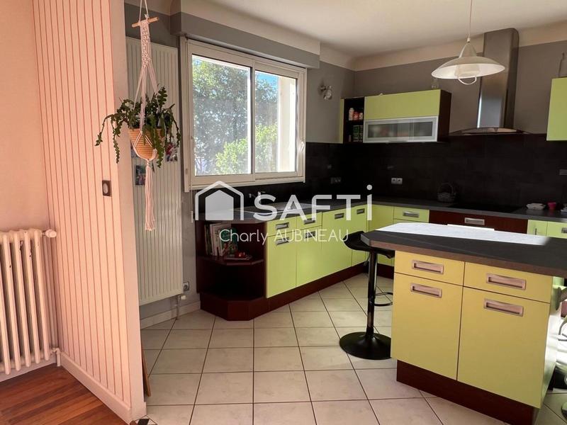 Maison - 160 m² - 8 pièces