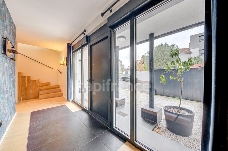 Maison - 149 m² - 5 pièces