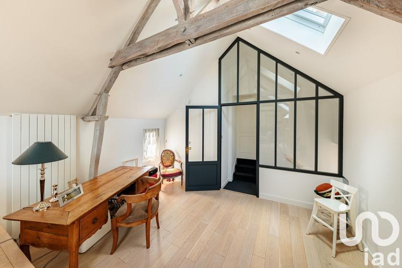 Maison - 216 m² - 13 pièces