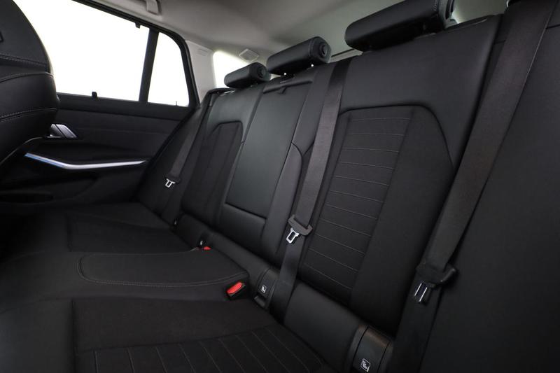 Bmw Série 3 Touring 318i Business Design Bva8 156 ch