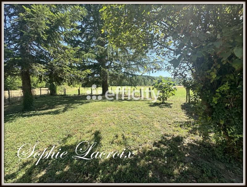 Maison - 212 m² - 6 pièces