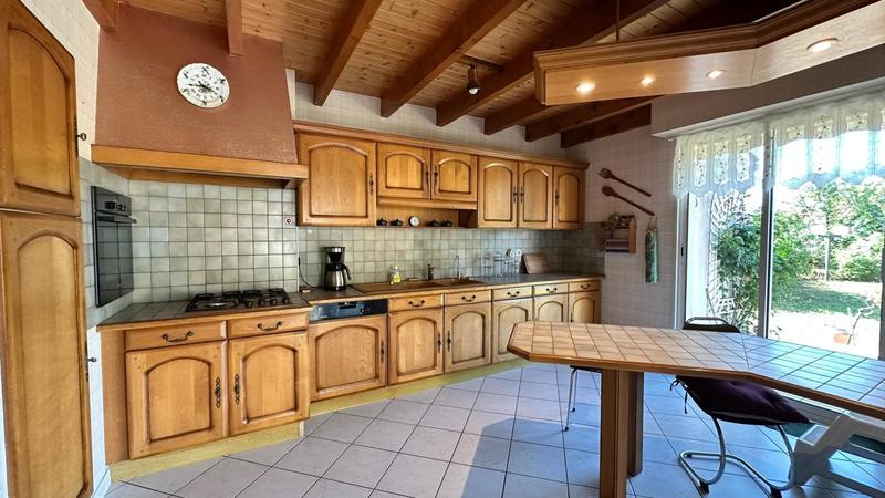 Maison - 152 m² - 6 pièces