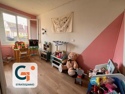 Maison - 98 m² - 6 pièces