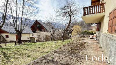 Appartement - 85 m² - 4 pièces