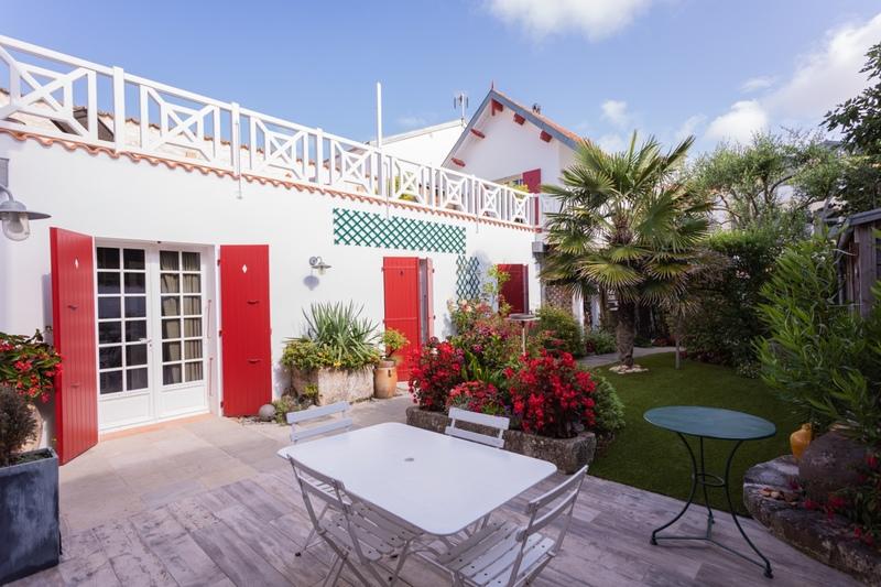 Maison - 196 m² - 6 pièces