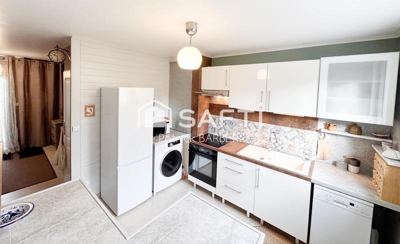 Maison - 96 m² - 5 pièces