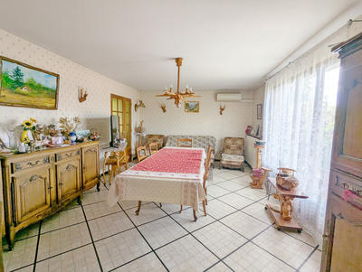 Maison - 84 m² - 5 pièces