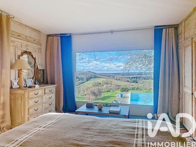 Maison - 195 m² - 6 pièces