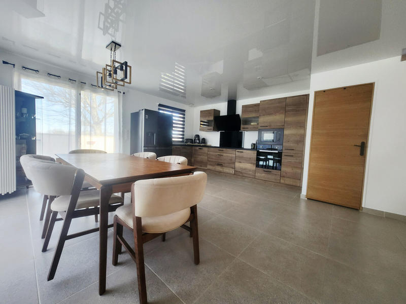 Maison - 100 m² - 5 pièces