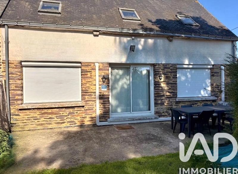 Maison - 360 m² - 16 pièces