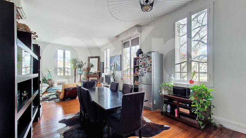 Maison - 177 m² - 8 pièces